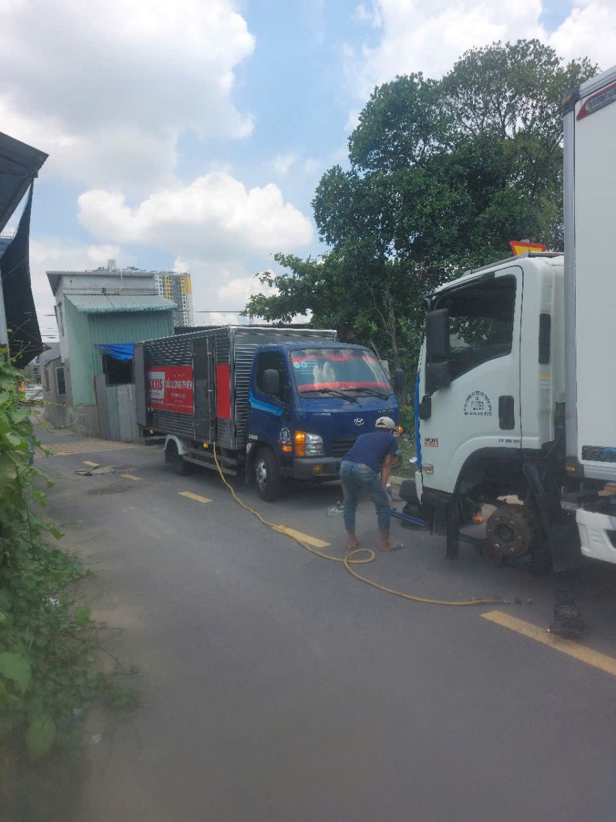 Cách lựa chọn lốp xe đầu kéo (container) tốt nhất 2025